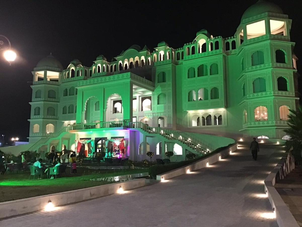 Indralok Palace Hotel & Resort Morena Exteriör bild